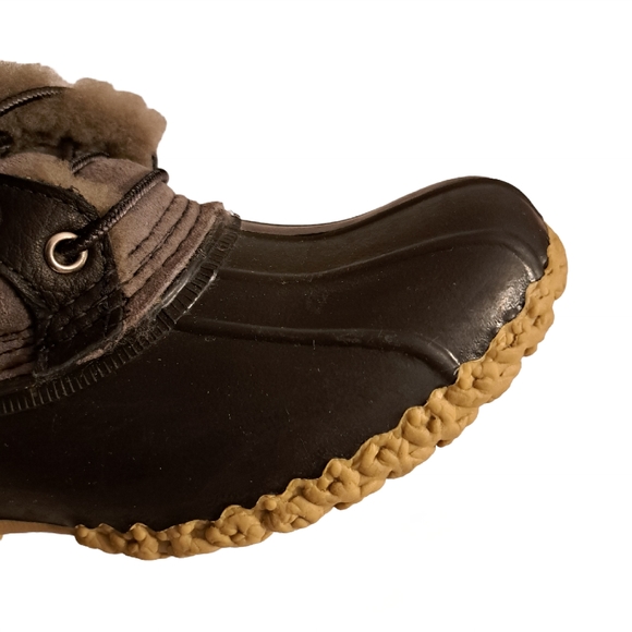 LL Bean Women Shearling Lined Snowboots - Picture 5 of 12